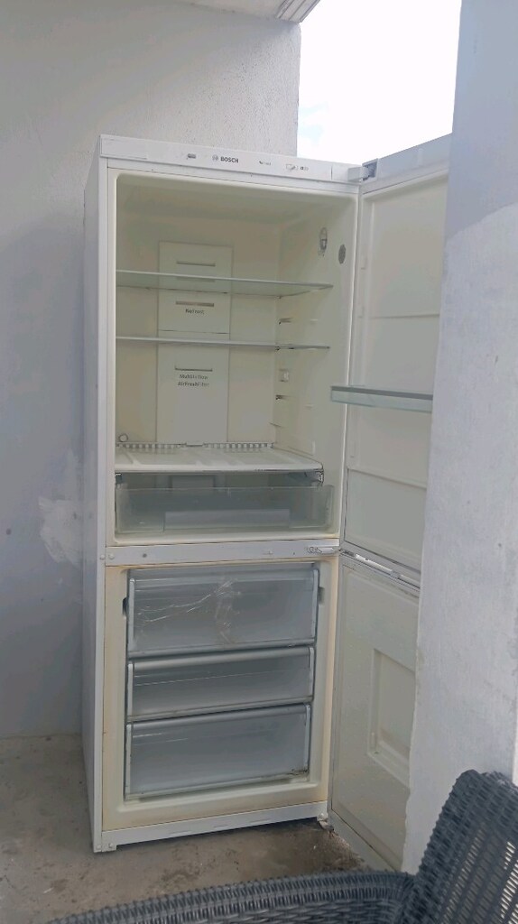 iki adet buz dolabı - 11