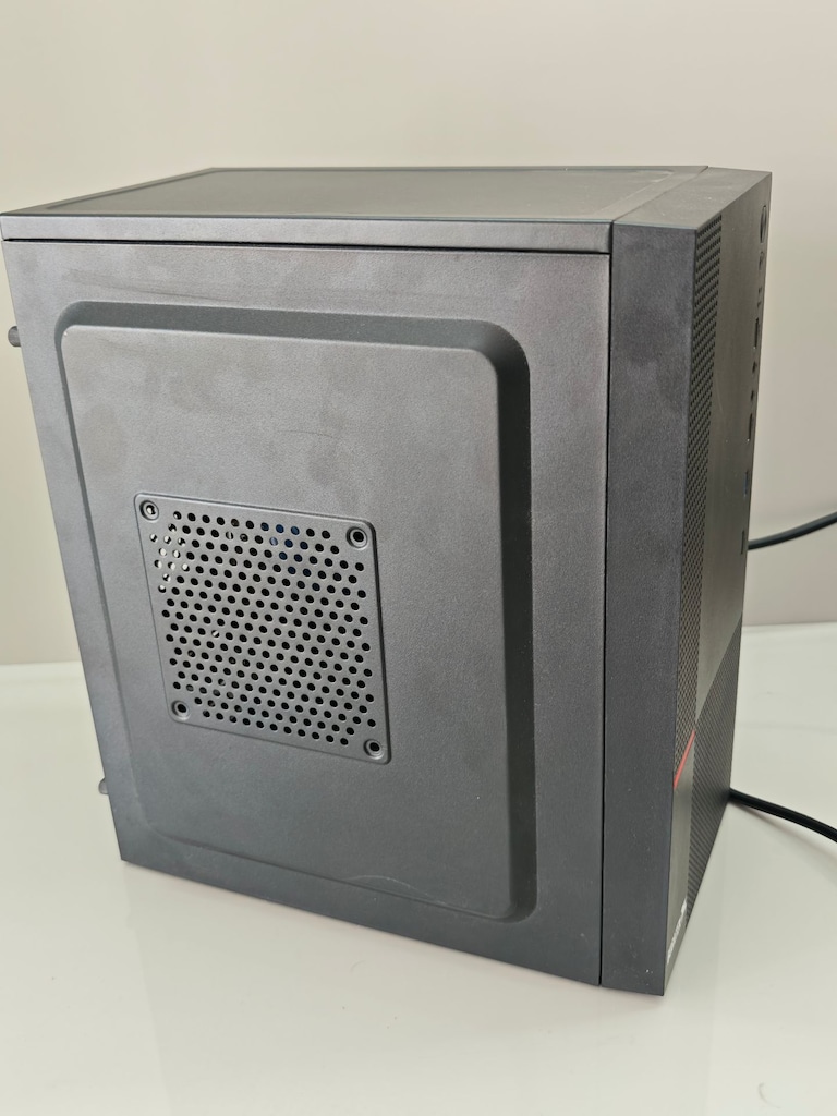 Toplama i5-9400 16 GB RAM 256 GB SSD Radeon R5 220 - 2