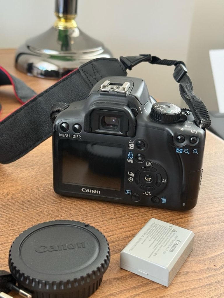 CANON 1000D - 2