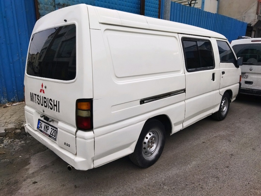 Mitsubishi L300 4+1 ctvan - 8