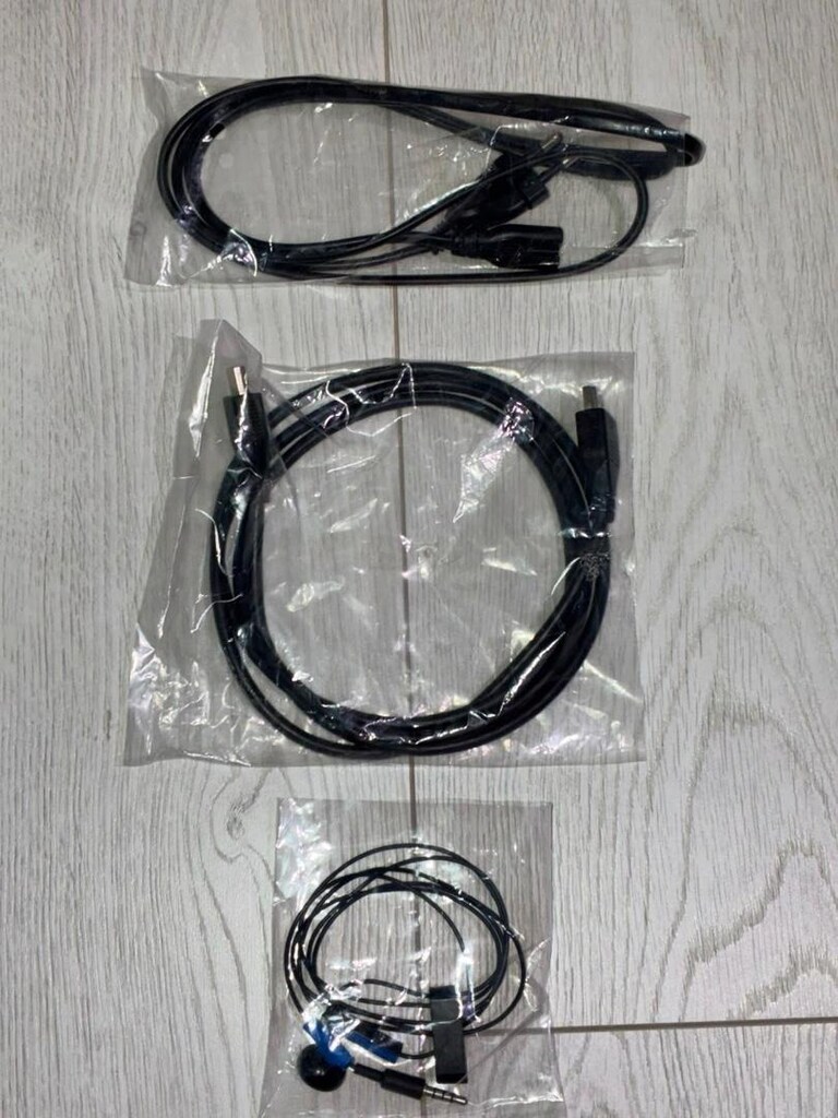 Faturalı - Kutulu - Ambalajlı Kabloları ile PS4 Slim 500GB - 3