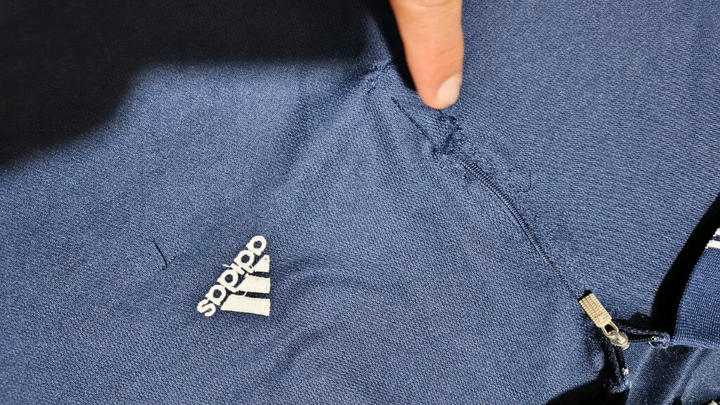 Adidas tshirt - 6