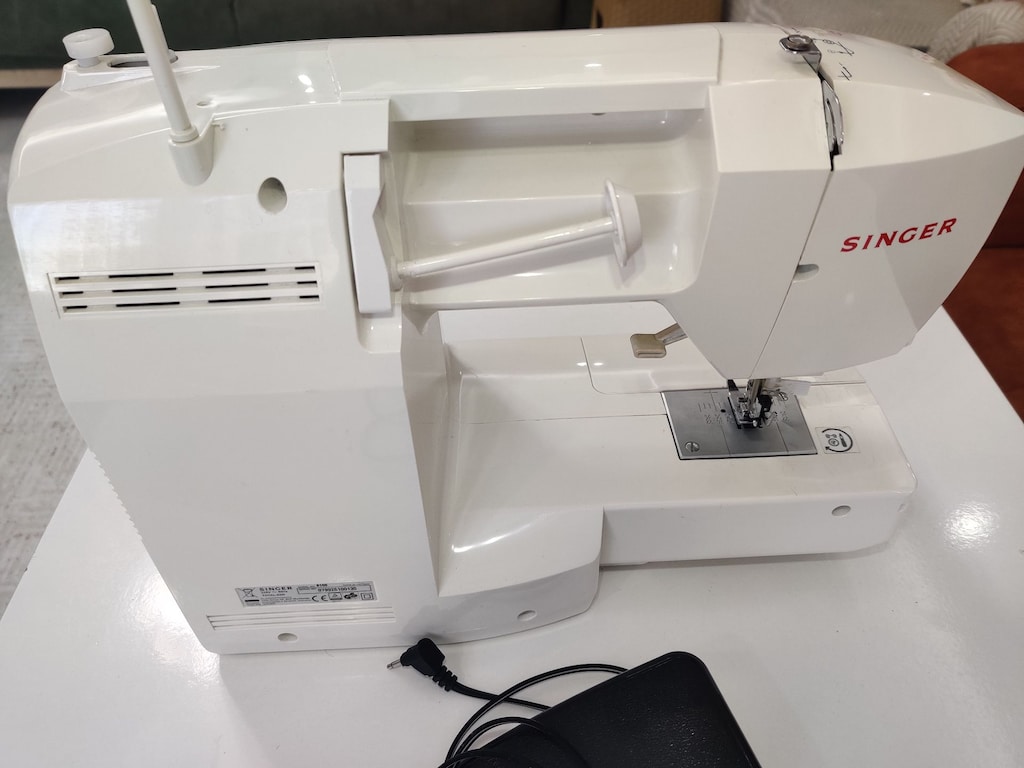 Singer Brilliance 6160 Dikiş Makinesi + Taşıma Saklama Kutusu - 4