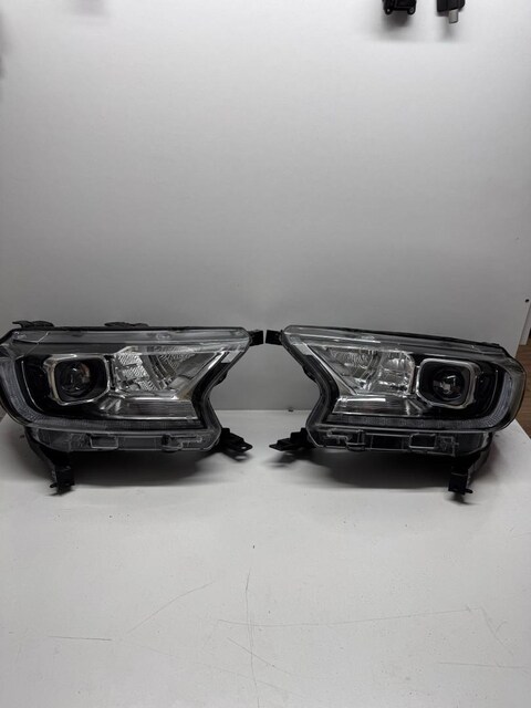 2020 FORD RANGER WILDTRAK ADAPTIVE LED FAR SETİ