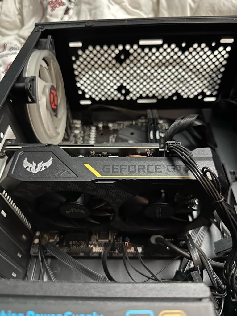 ASUS ROG GTX 1650 SUPER - 3