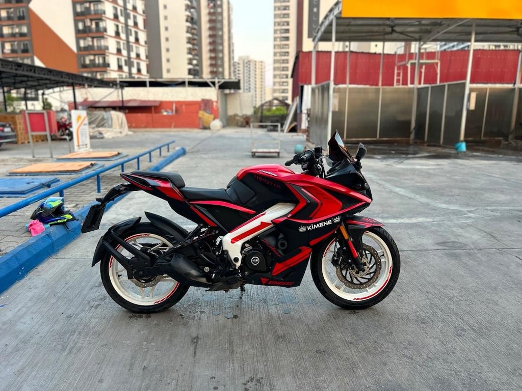 pulsar rs200 - 2