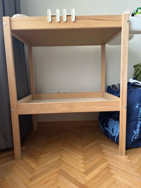 IKEA Sniglar Alt Değiştirme Masası