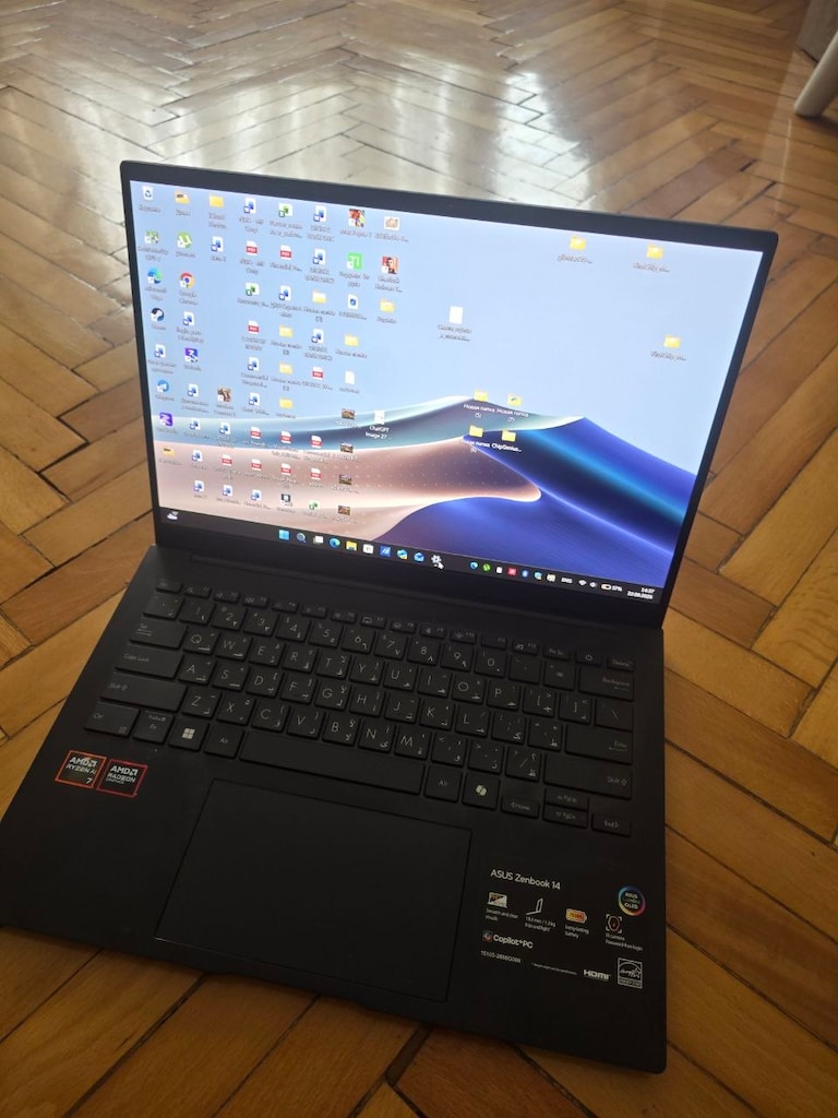 ASUS Zenbook 14 OLED - 4
