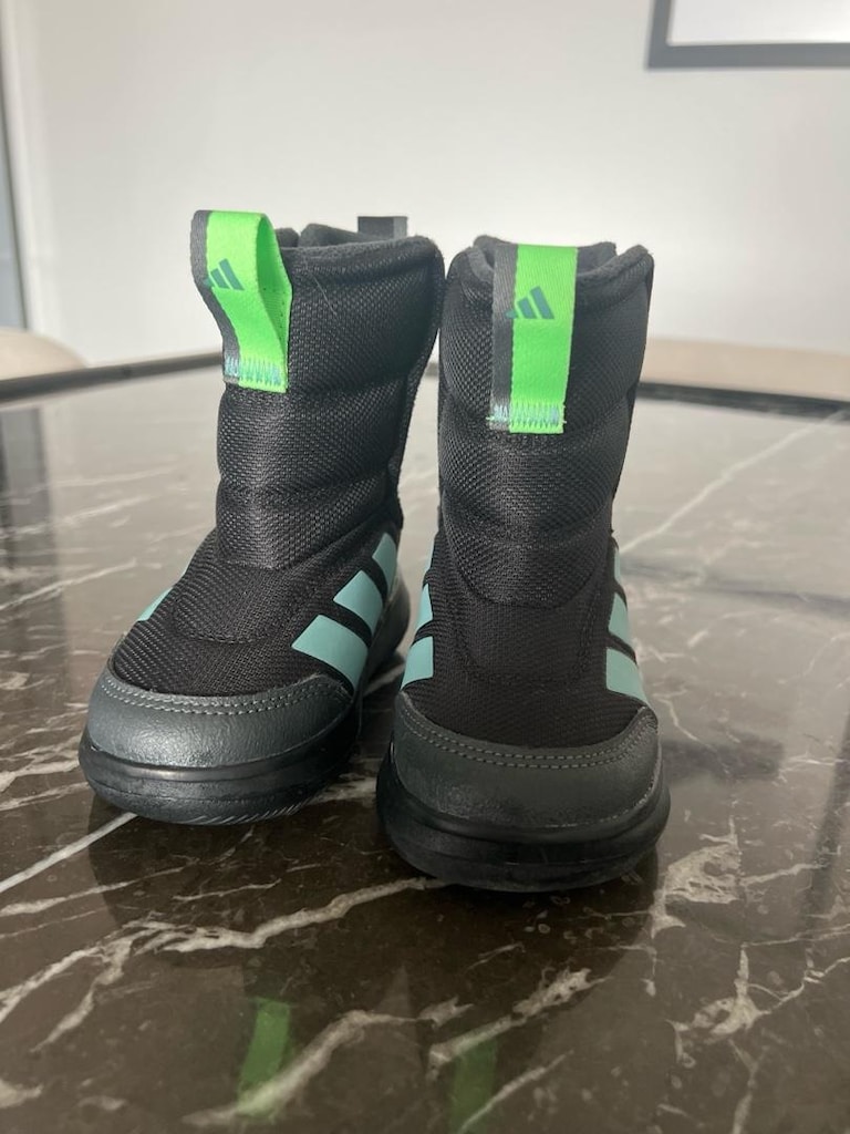 Adidas kar botu