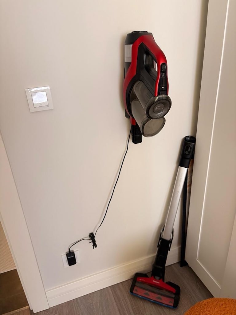 Philips SpeedPro Max Dikey Şarjlı Süpürge - 3