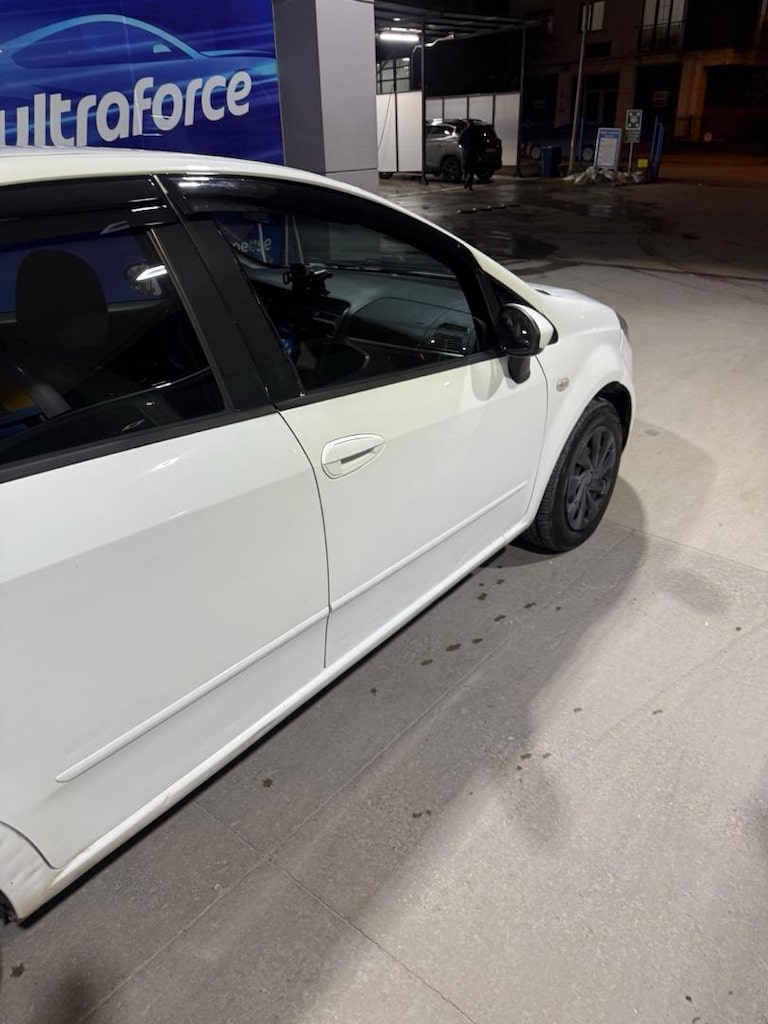 SAHİBİNDEN DÜŞÜK KM SIFIR MOTOR LİNEA - 4