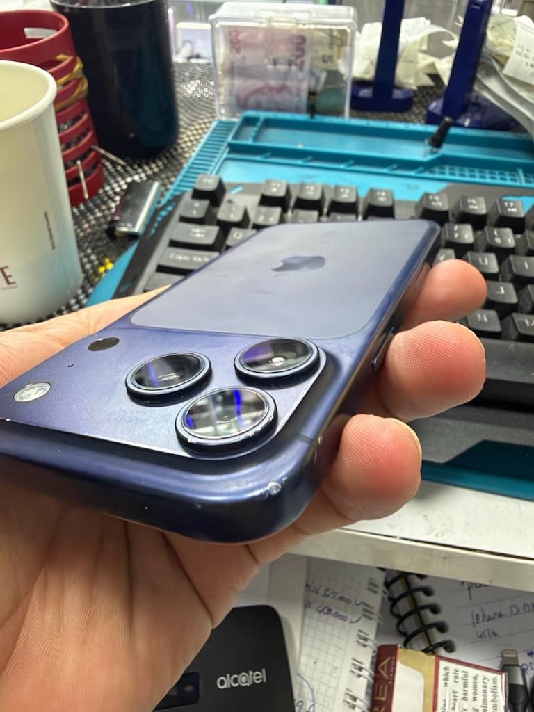 APPLE 17 PRO 256 GB - 2