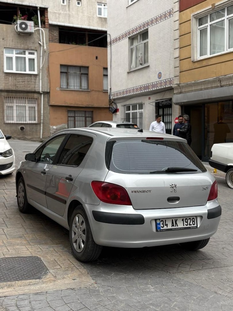 sahibinden temiz sıfır şanzımanlı aile aracı 307 - 10
