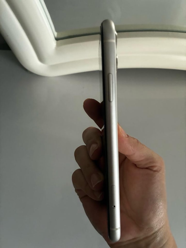 iPhone 11 - 5