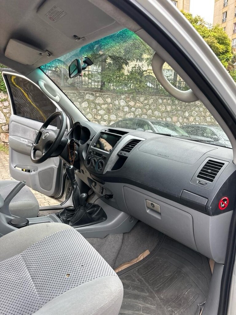 Toyota Hilux 2.5 D4-D 4x4 - 9