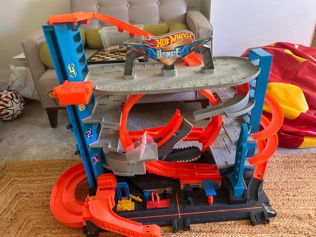 hotwheels garaj