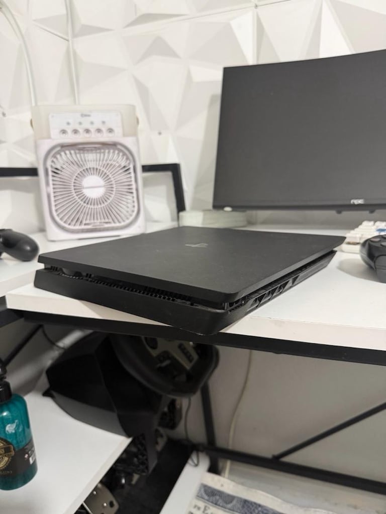 Ps 4 slim satılık - 3