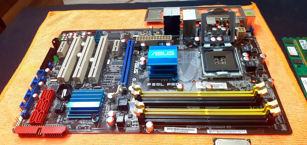 ASUS P5QL PRO NVMe M.2 SSD+XEON BIOS MOD Destekli Anakart - 4