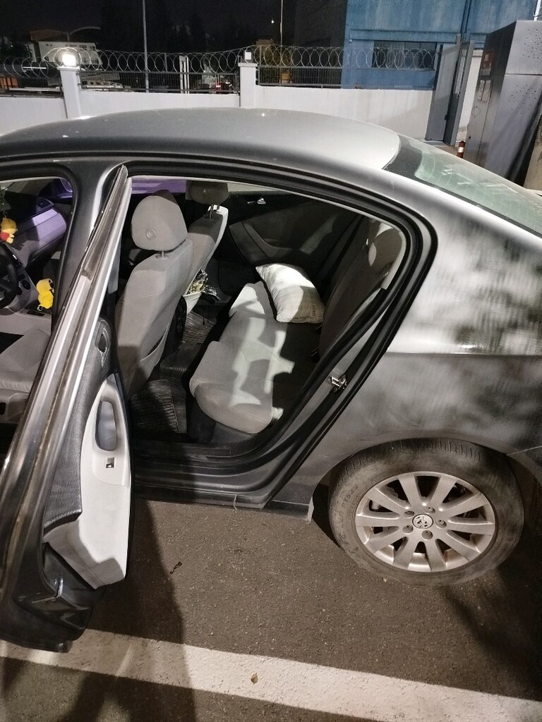 Passat 1.6 trenline - 4