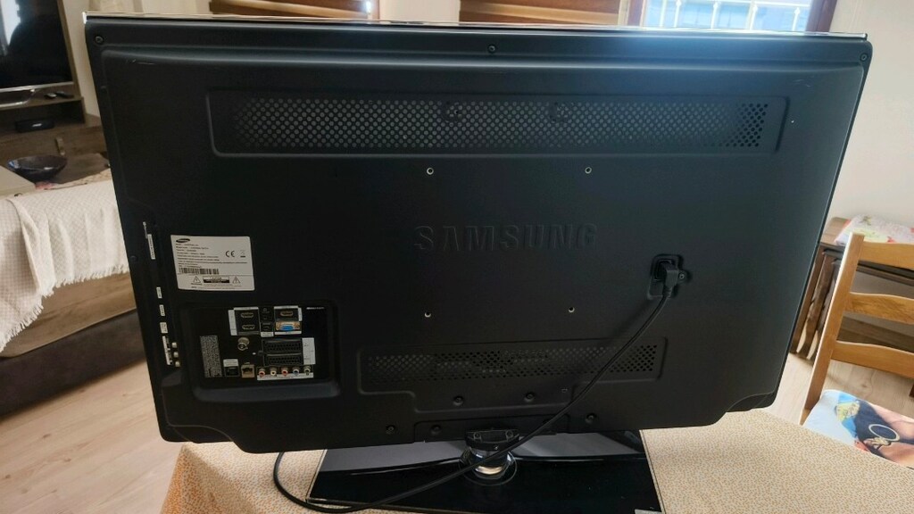 LCD TV - 3