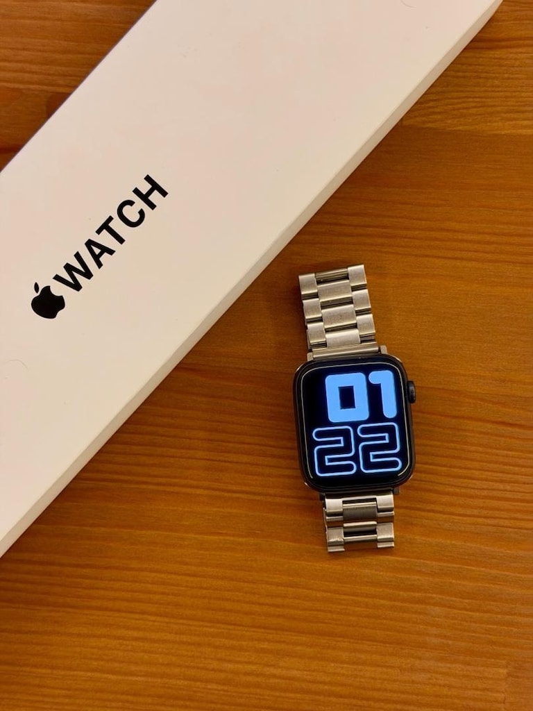 APPLE WATCH SE 44mm SPACE GRAY - 10