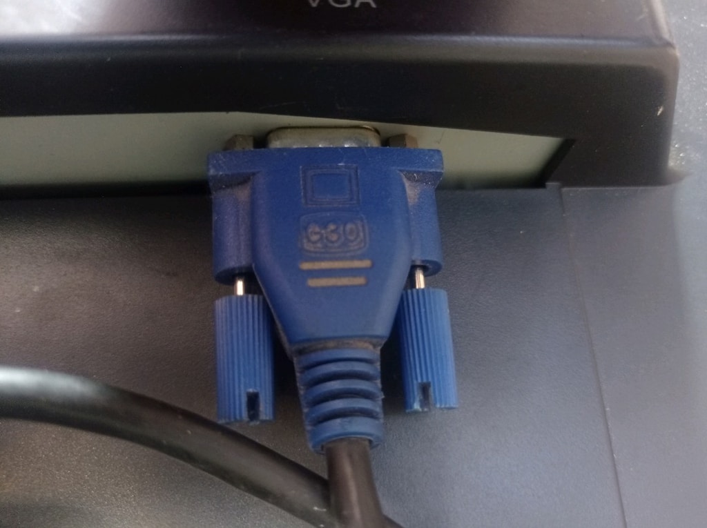 17 inç LCD Monitör VGA - 5