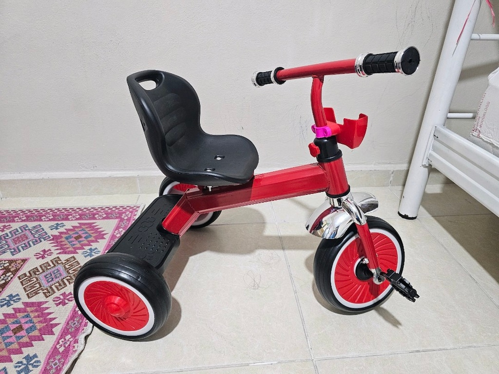 3 tekerli yeni aldık bizim bebiş için büyük geldi daha sıfır sayılır - 3