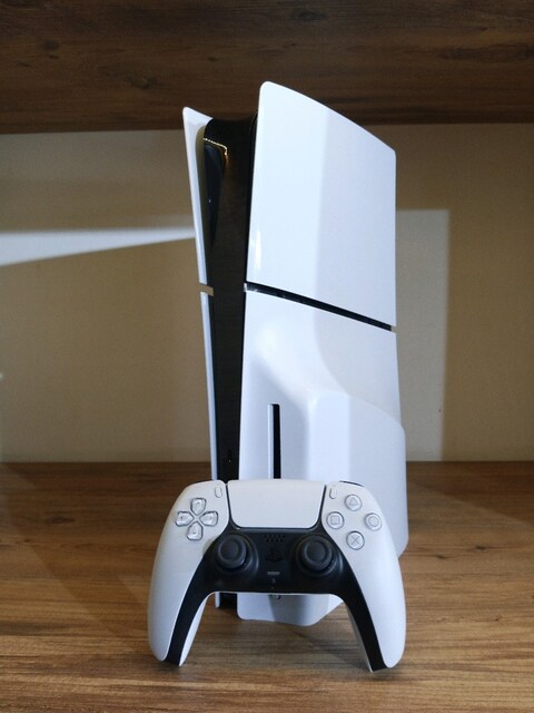 PS5 SLİM 1TB CD Lİ ORJİNAL KOL BİLCOM GARANTİLİ 2 AYLIK TERTEMİZ CİHAZ