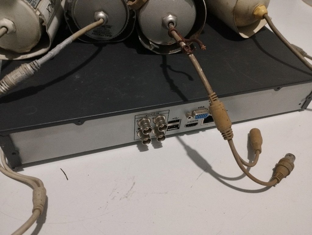kamera kayıt cihazı 4 kamera var - 4