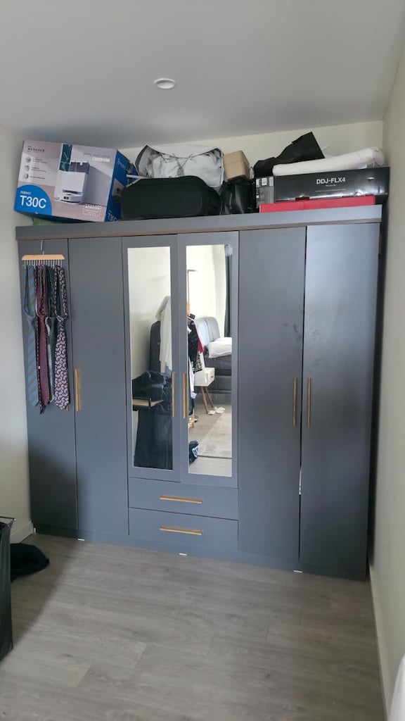 Elbise Dolabı Gardırop 6 kapılı İZMİR BORNOVA - 2
