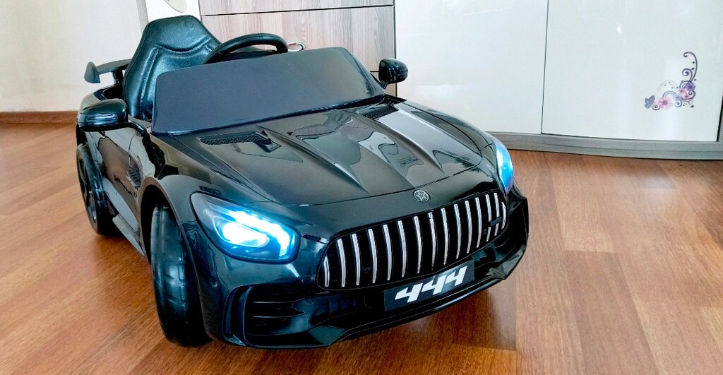 SIFIR AMBALAJINDA MÜKEMMEL KALITEDE AKÜLÜ ARABA - 9