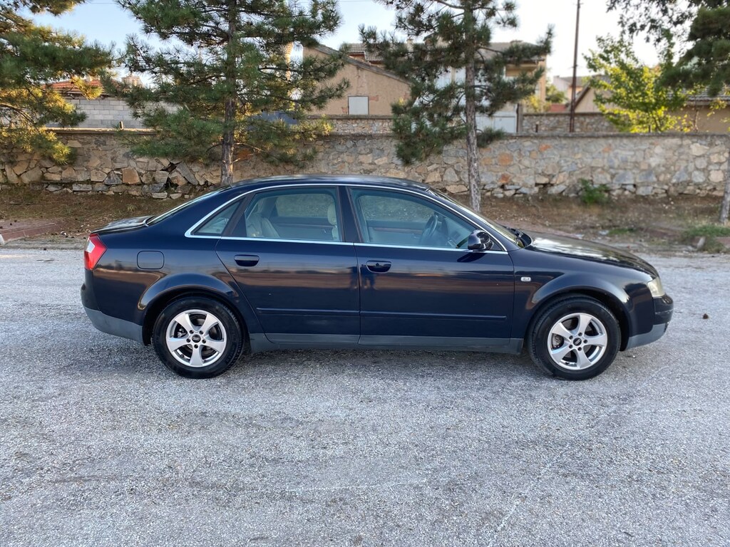 SAHİBİNDEN DEĞİŞENSİZ 2004 AUDİ A4 - 7