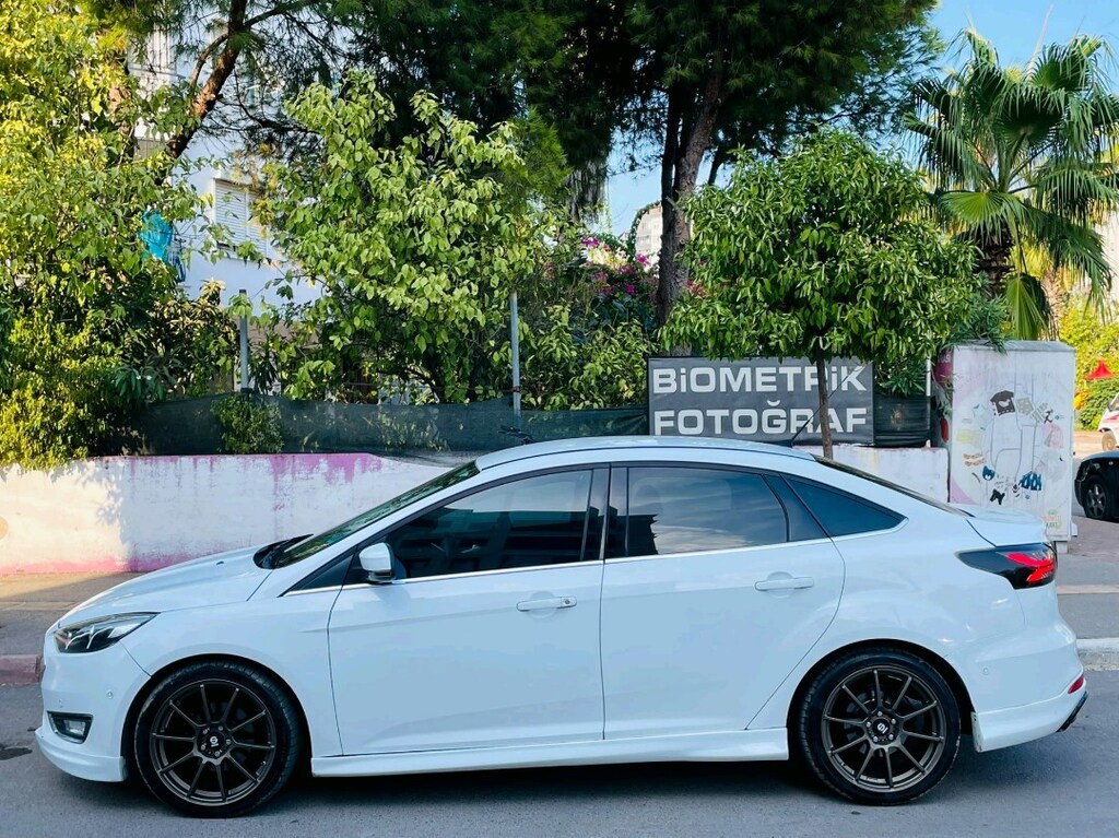 2016 Ford Focus Titanium 1.5 TDCI Powershift 120 Hp - 9