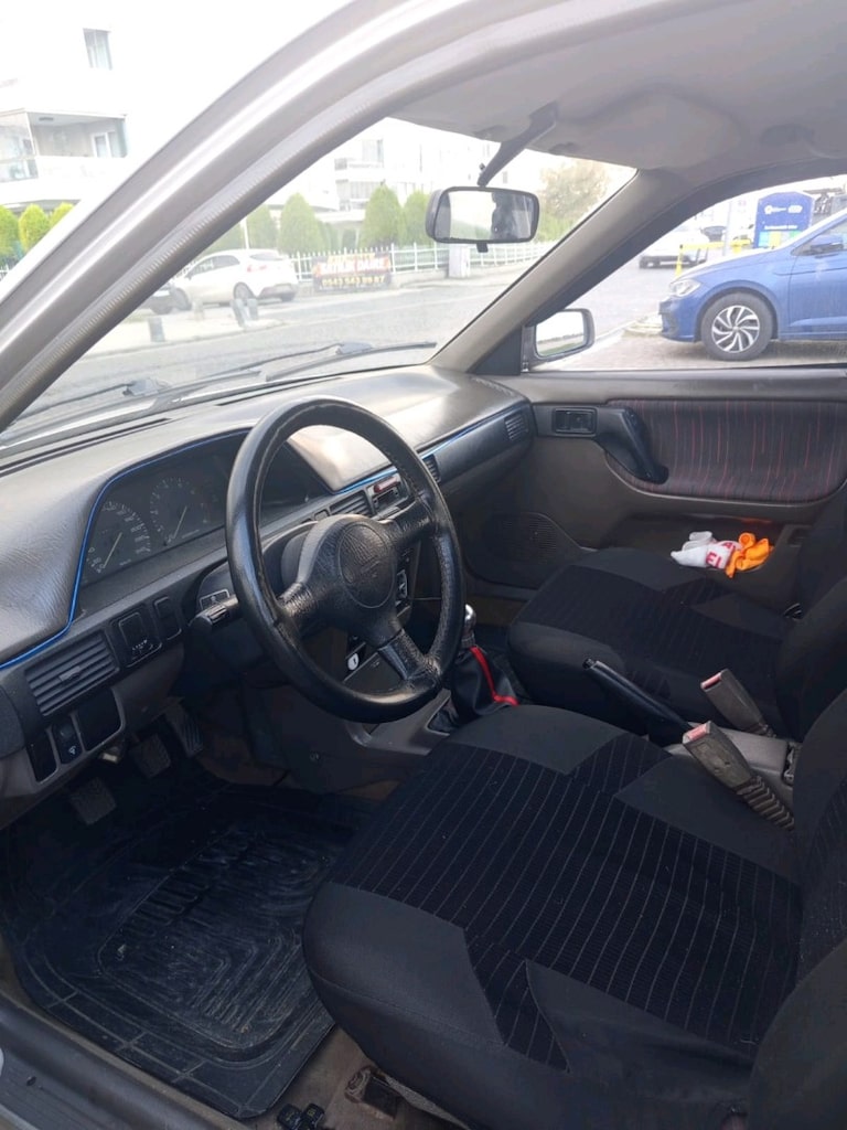 mazda 323 1.6 - 11