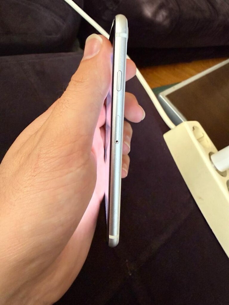 iPhone Se 3. nesil - 3