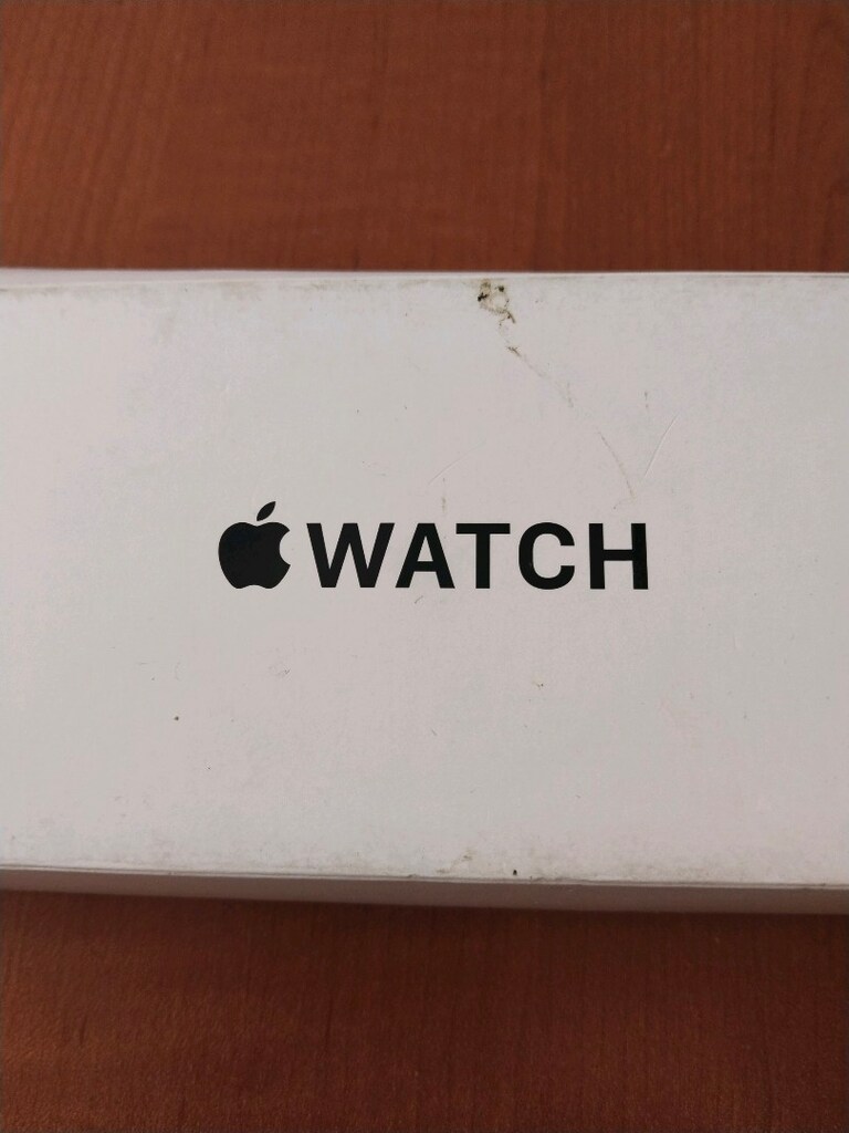 Model: Apple Watch SE (2. Nesil)Kasa Boyutu: 44 mm renk gece yarisi. - 4