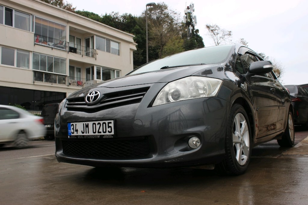 TOYOTA AURİS OTOMATİK - 2