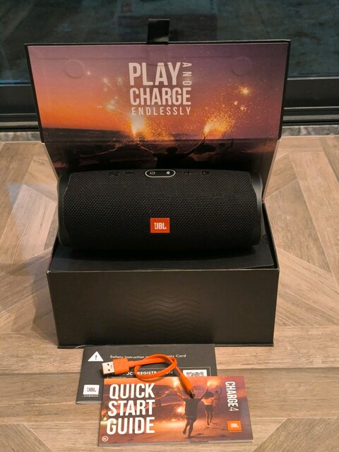 JBL CHARGE 4 By HARMAN 20 Hour
