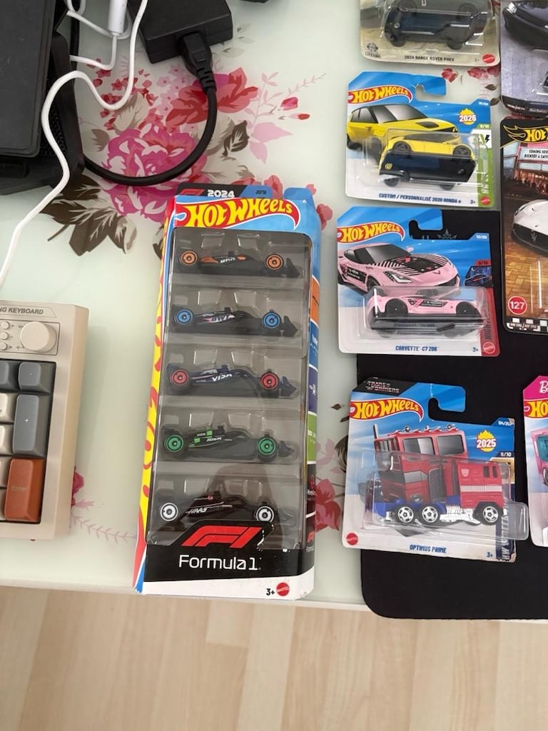 Hot wheels - 2
