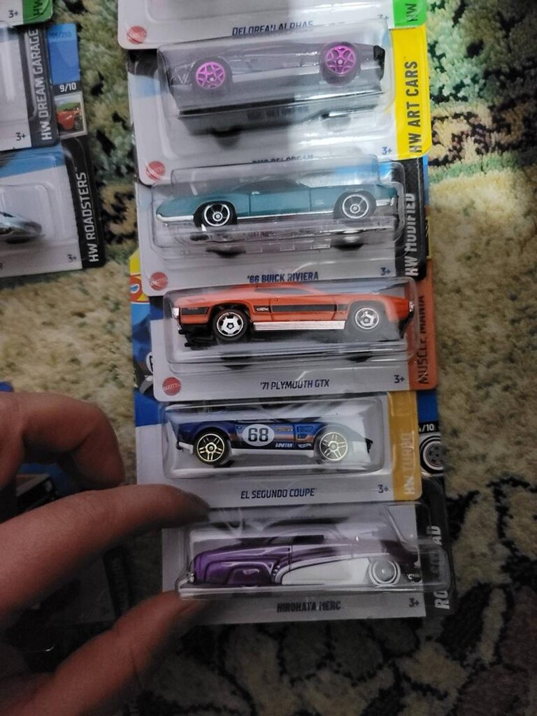 Hotwheels - 10