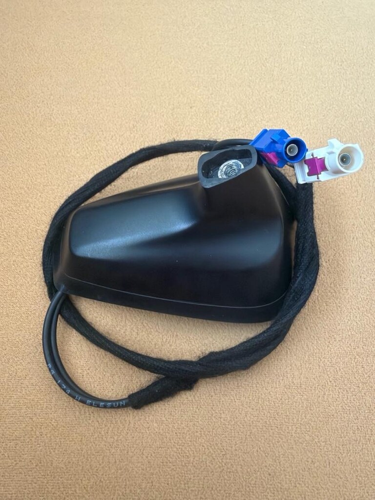 RENAULT CLİO 5 ANTEN (YENİ ARAÇ ÜZERİNDEN SÖKÜLME) Anten Boyu:30 cm - 2