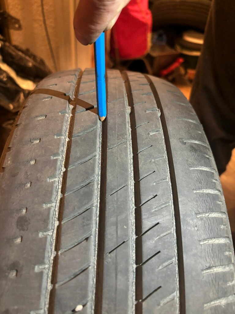 4 adet jant lastik 218/60r15 - 10