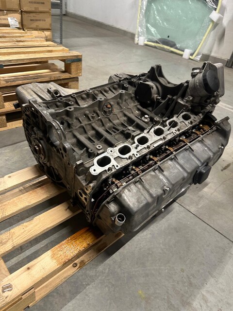 BMW MOTOR KOMPLE