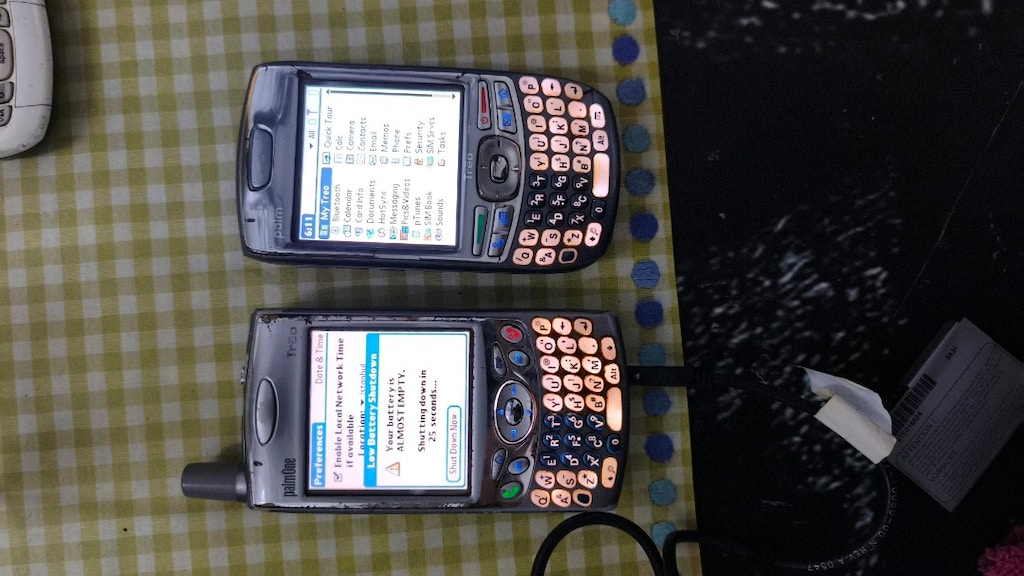 Koleksiyonluk BlackBerry & Palm Seti - Ekranlar Aktif / Şarjlı - 9