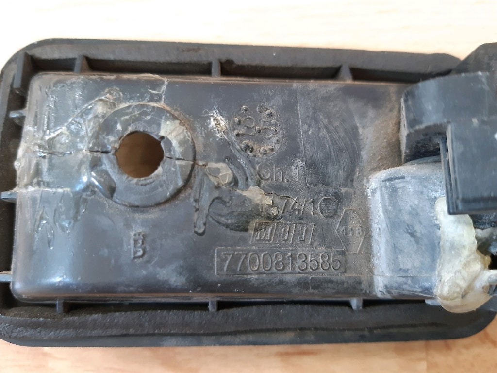Renault 19 Kapı Kolu - 4