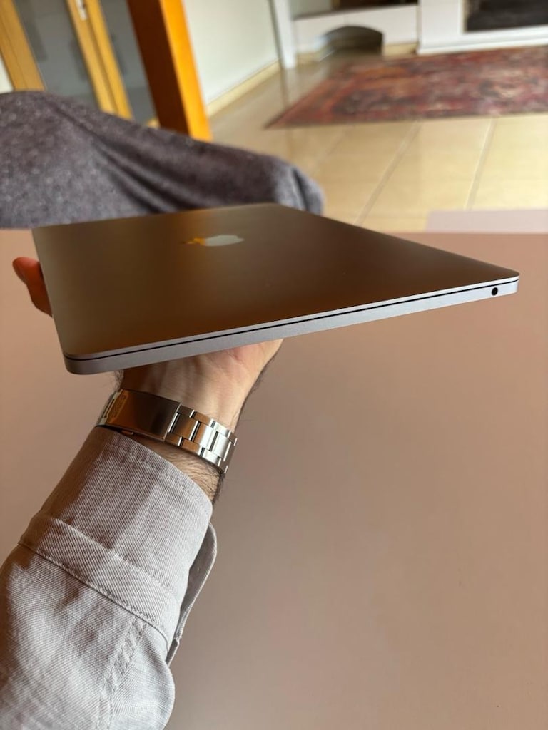 MacBook Pro M2 13" – 16 GB RAM / 256 GB SSD – Kutu & Fatura Tam - 9
