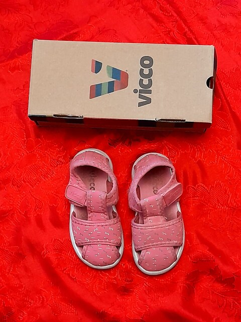 Vicco 28 no kız çocuk sandalet