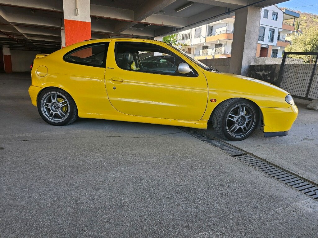 2001 megane coupe - 2