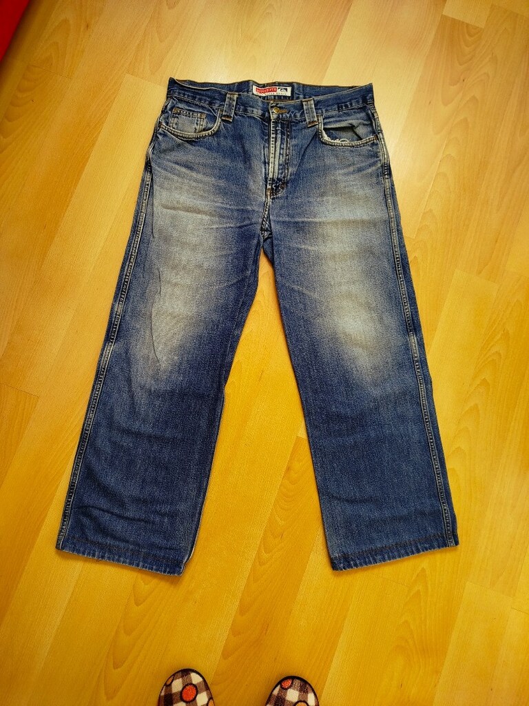 Vintage yeni gibi sayılı giyilmiş Quiksilver marka pantolon. Bel 42 cm - 2