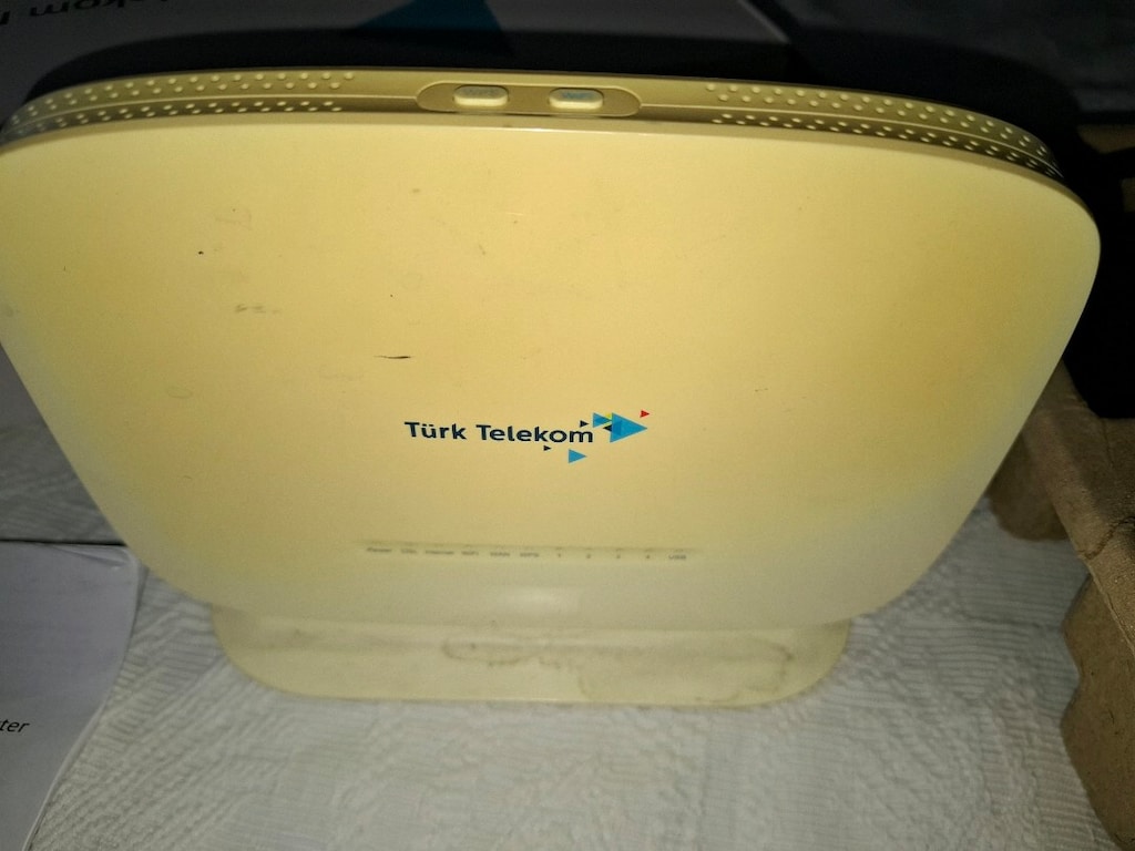 TP-LINK TD-W9970v3 4 port 300 Mbps VDSL2 Modem - 2